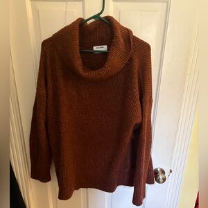 baggy Old Navy turtleneck